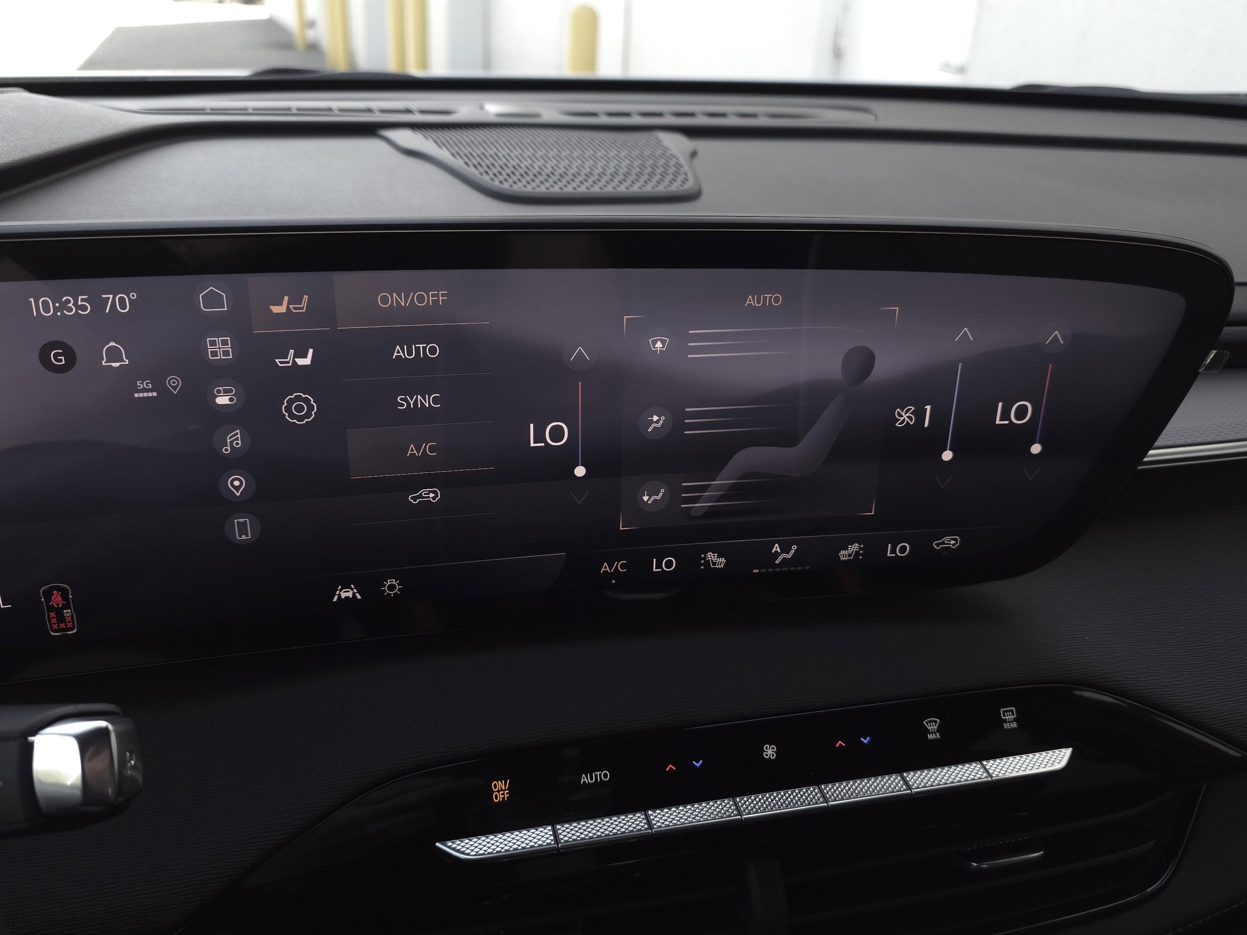 New 2026 Buick Enclave Sport Touring w/ Power Package FWD image 21