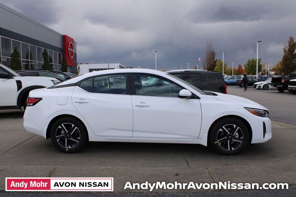 New 2025 Nissan Sentra SV image 3