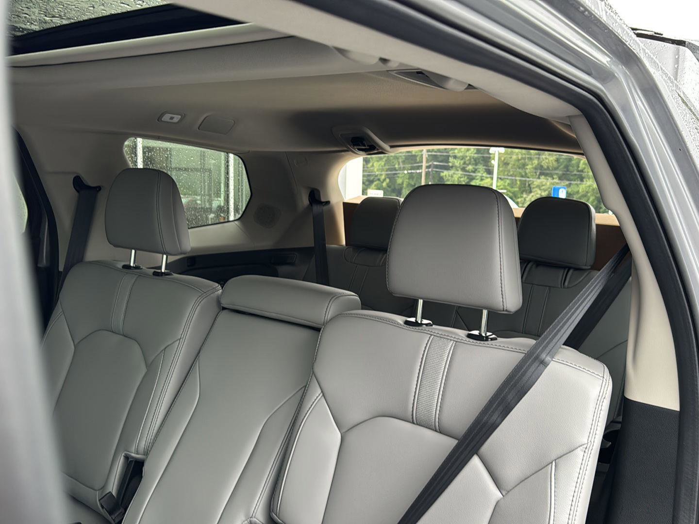 New 2025 Honda Pilot Touring image 27