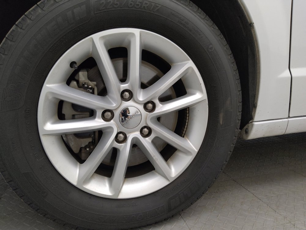 Used 2016 Dodge Grand Caravan SXT FWD image 31
