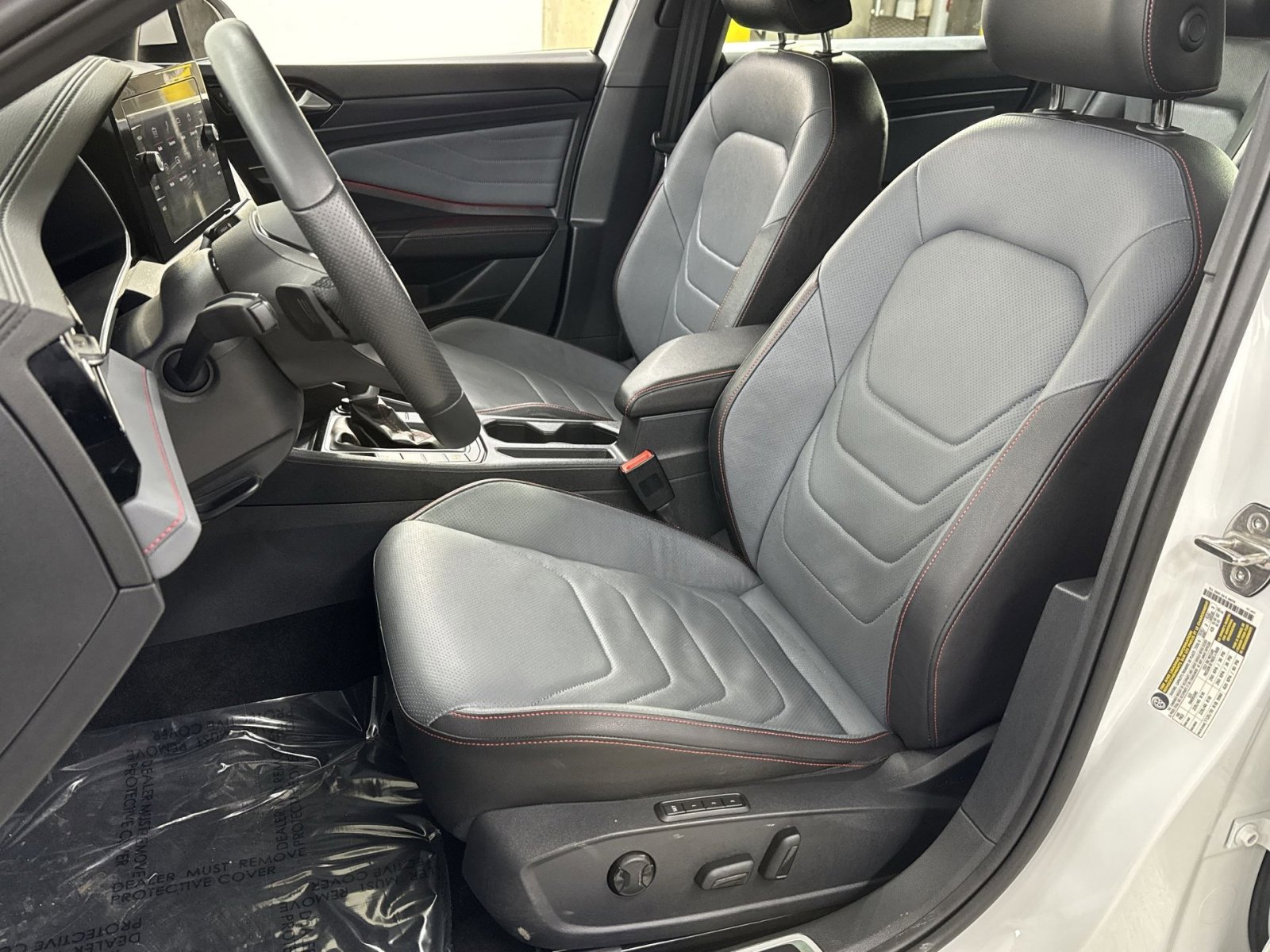 Used 2025 Volkswagen Jetta GLI Autobahn image 4