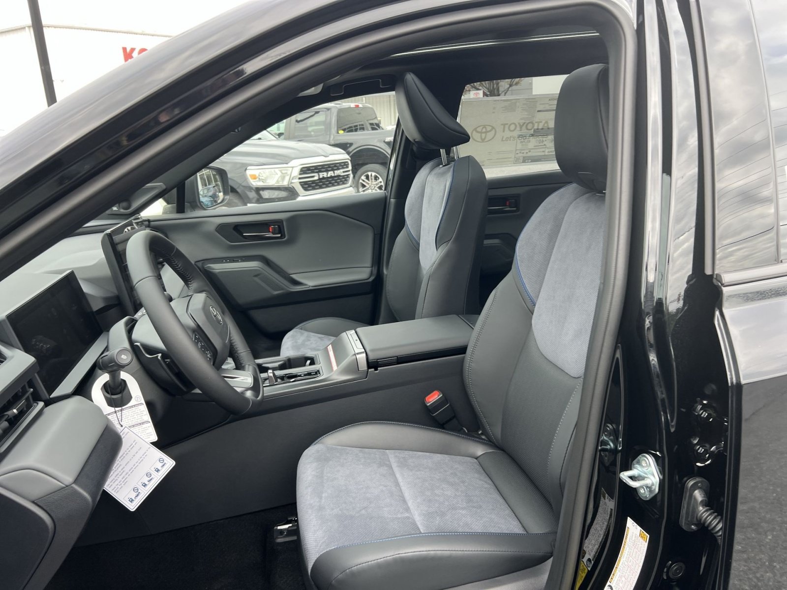 New 2026 Toyota RAV4 XSE w/ Panoramic Sun Roof Package AWD/4WD image 13
