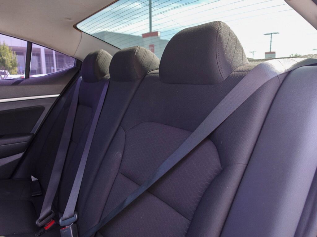 Used 2020 Hyundai Elantra Value Edition w/ Cargo Package (C1) FWD image 11