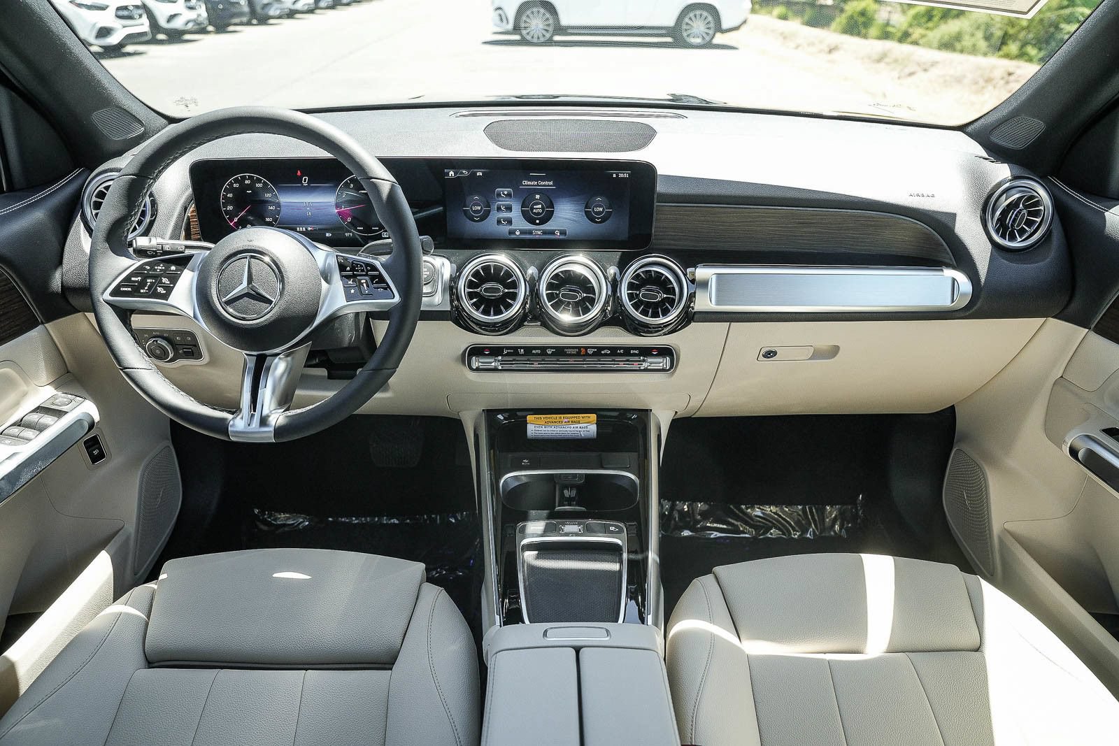 New 2026 Mercedes-Benz GLB 250 4MATIC image 12