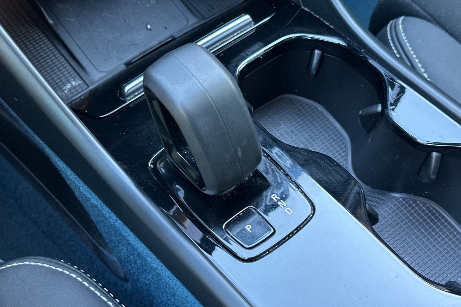 Certified 2023 Volvo C40 P8 Recharge Ultimate image 25