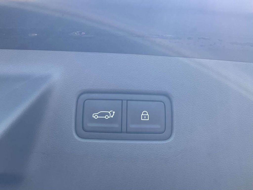 Certified 2026 Hyundai Santa Fe SE FWD image 27