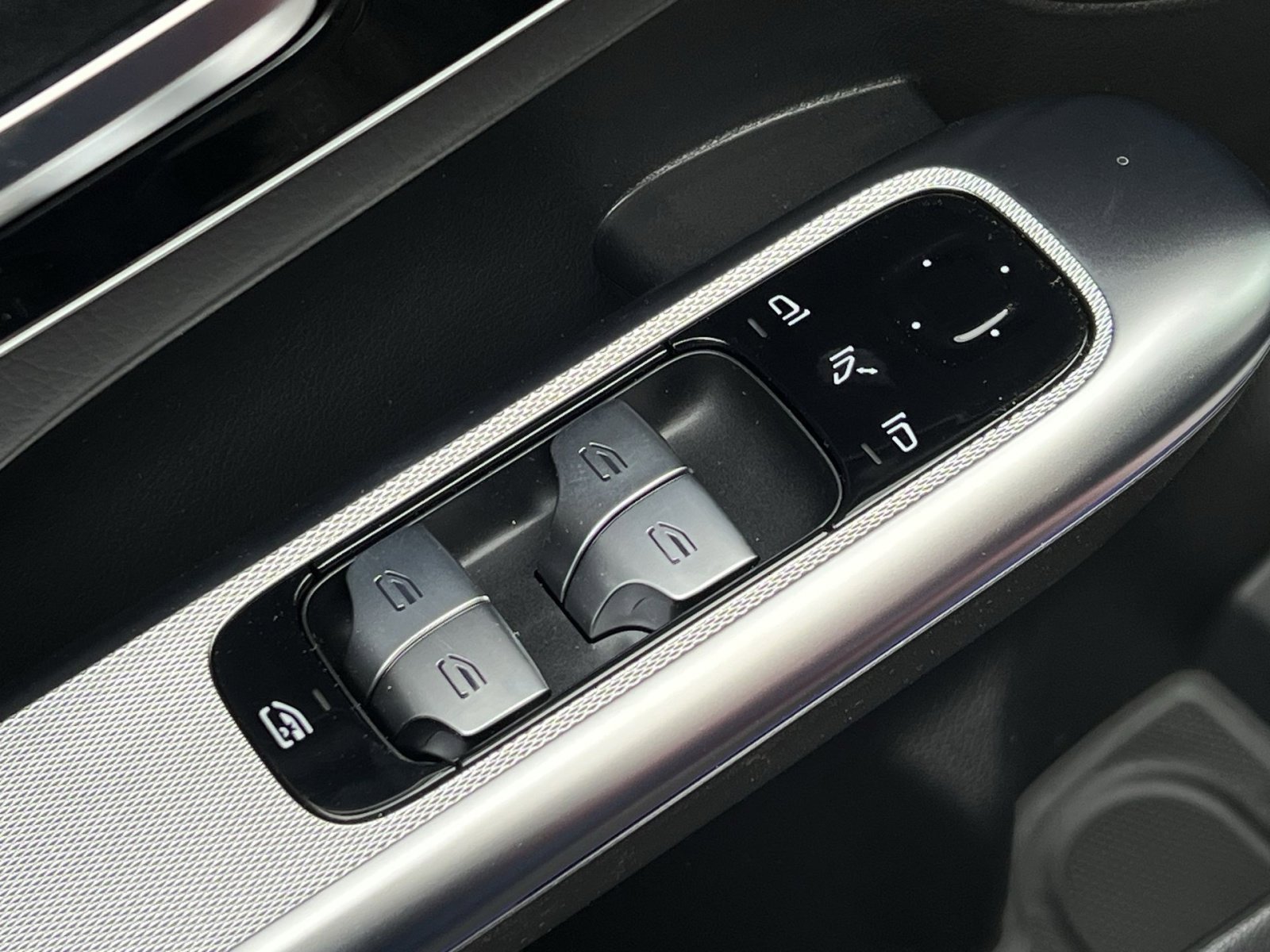 New 2026 Mercedes-Benz GLC 300 4MATIC image 13