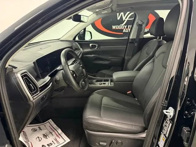 Used 2026 Kia Sorento S w/ S Panoramic Sunroof Package FWD image 8