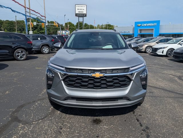 Used 2025 Chevrolet Trax LT w/ LT Convenience Package FWD video 2