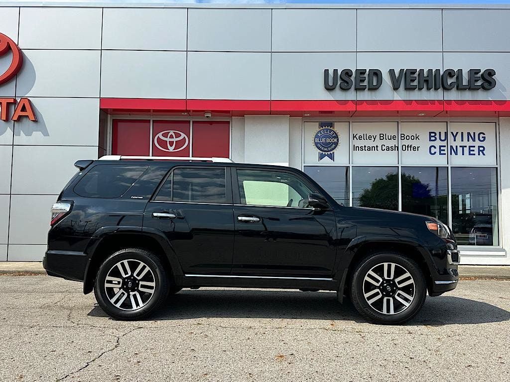 Certified 2020 Toyota 4Runner Limited AWD/4WD image 7