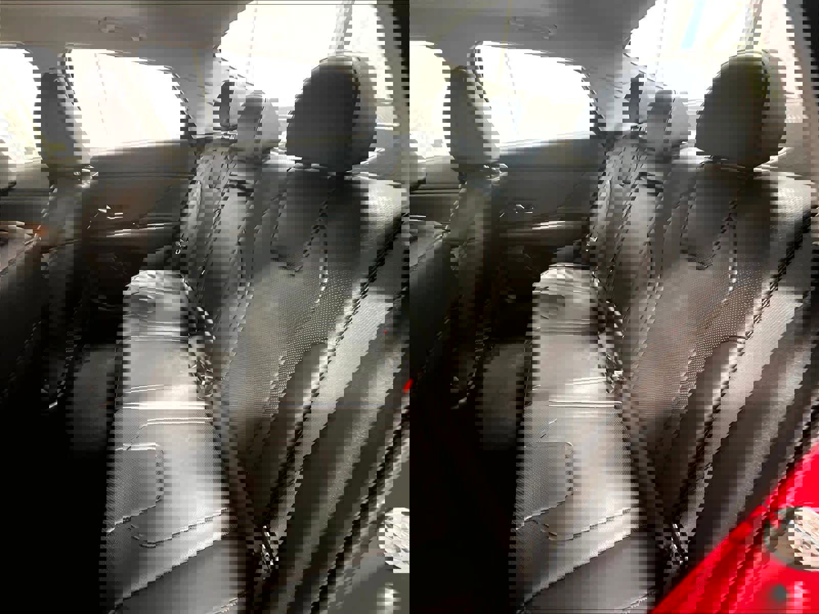 Used 2022 Hyundai Elantra Limited image 15