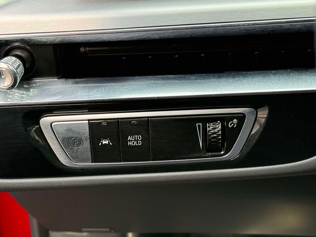 Used 2024 Cadillac Lyriq Luxury w/ LPO, Floor Liner Package image 29