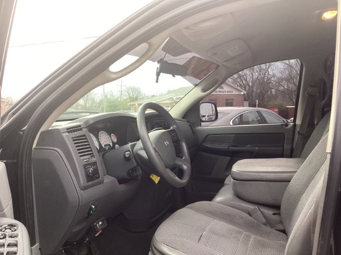 Used 2008 Dodge Ram 1500 Truck ST image 6