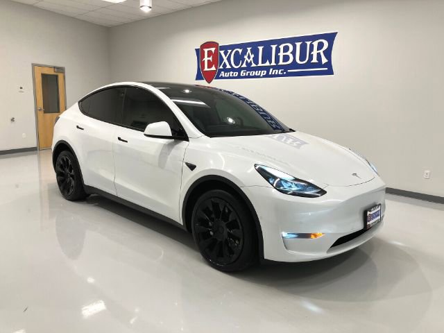 Used 2022 Tesla Model Y Long Range image 55