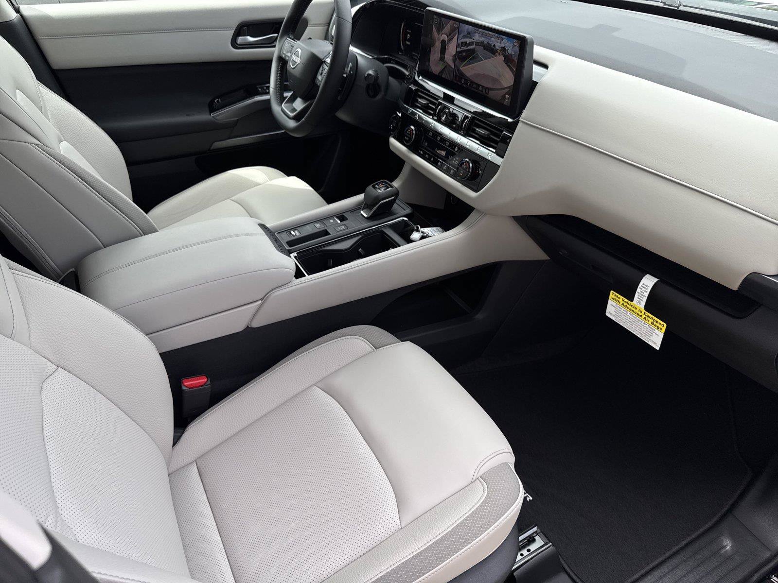 New 2026 Nissan Pathfinder SL FWD image 29