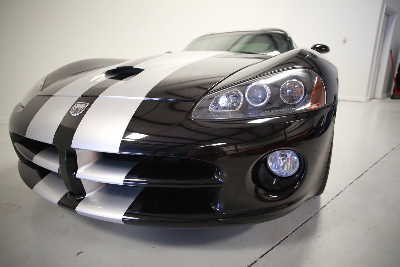 Used 2006 Dodge Viper SRT-10 RWD image 11