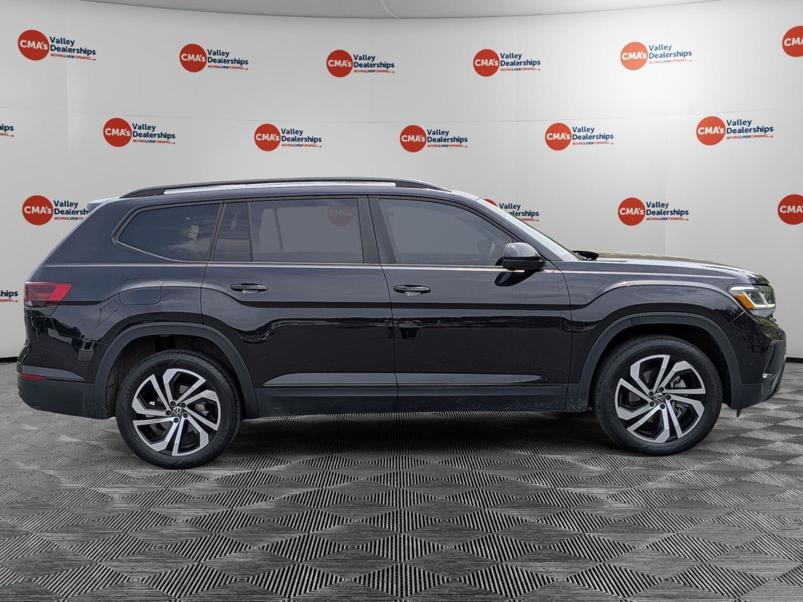Used 2023 Volkswagen Atlas SEL AWD/4WD image 12