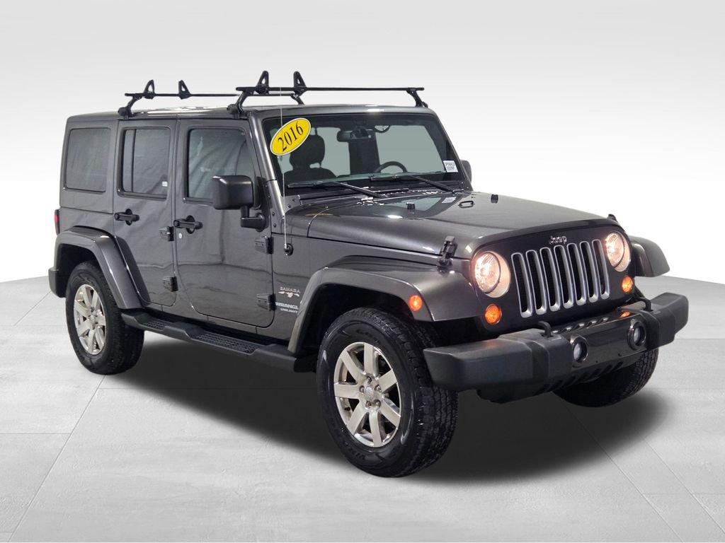 Used 2016 Jeep Wrangler Unlimited Sahara w/ Max Tow Package image 12
