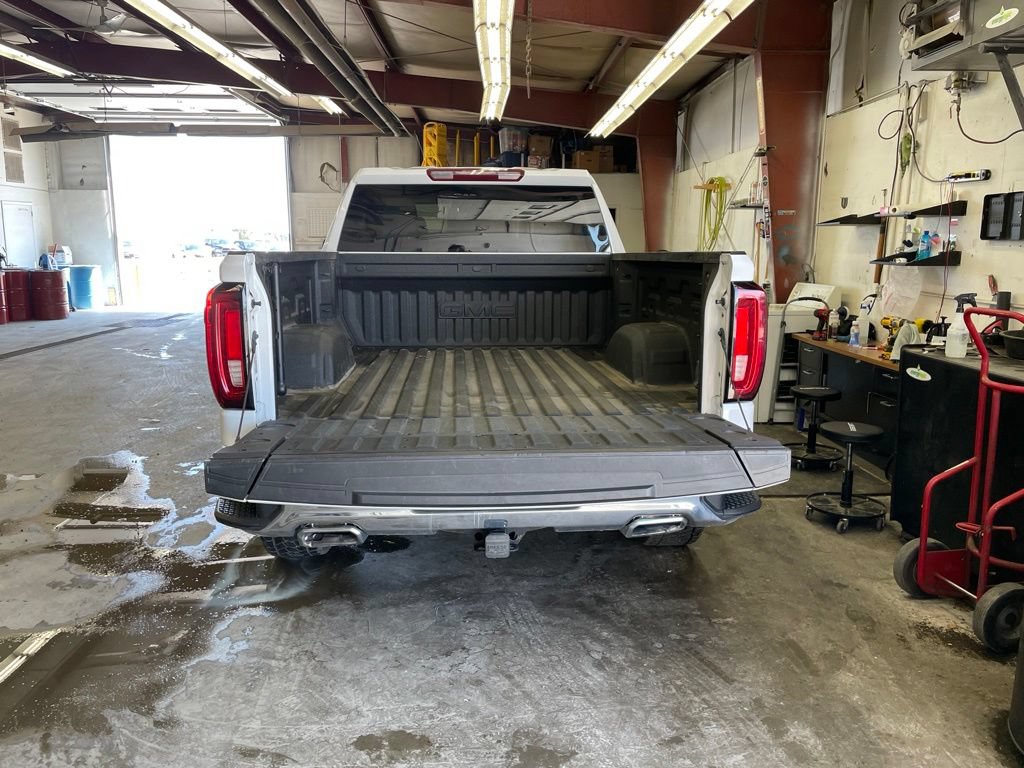 Used 2024 GMC Sierra 1500 SLT w/ SLT Convenience Package AWD/4WD image 29