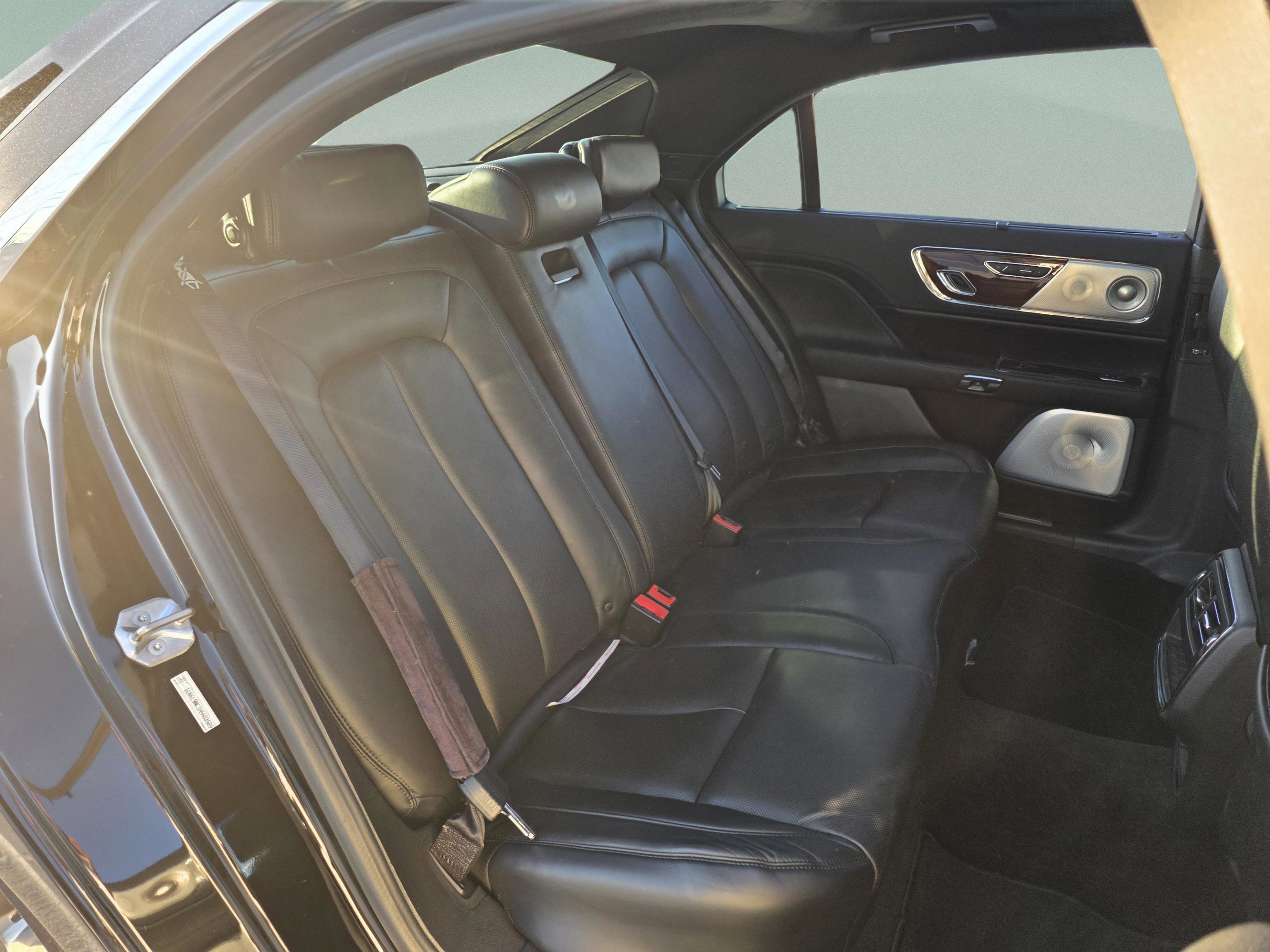 Used 2017 Lincoln Continental Reserve w/ Luxury Package AWD/4WD image 13