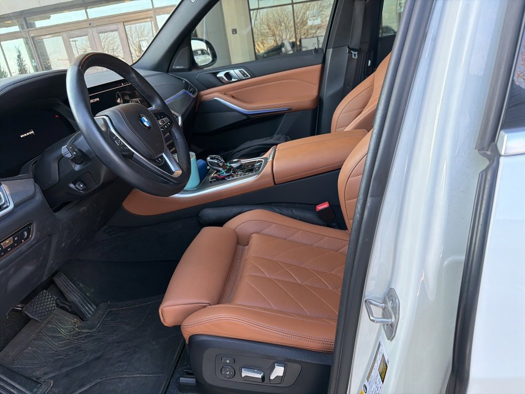 Used 2023 BMW X5 xDrive40i w/ Executive Package image 9