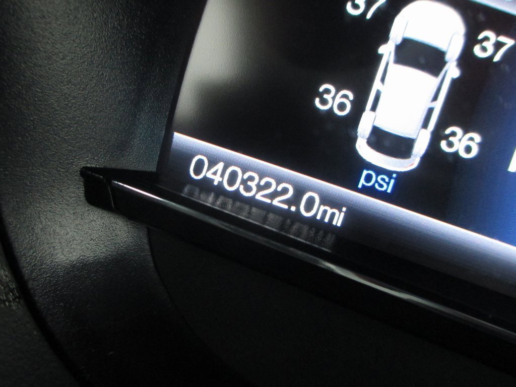 Used 2018 Ford Explorer XLT w/ Equipment Group 202A image 28