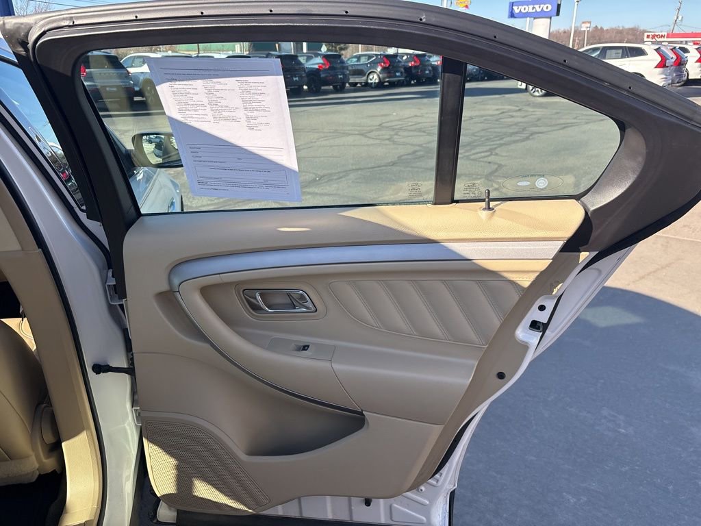 Used 2016 Ford Taurus SEL w/ Equipment Group 201A image 34