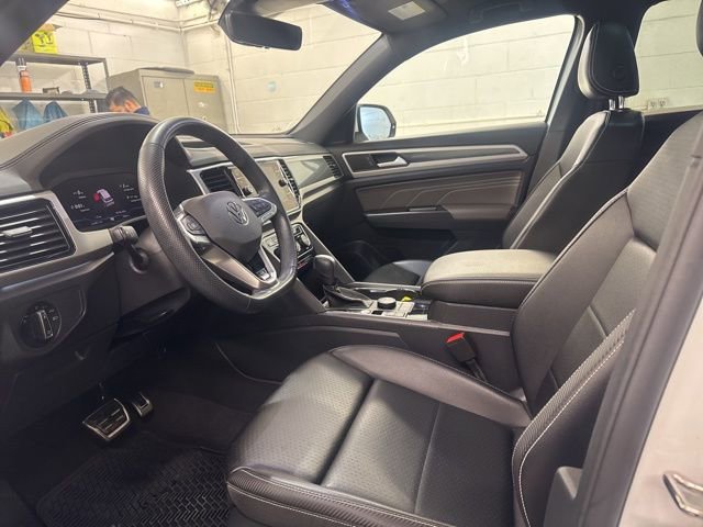 Certified 2022 Volkswagen Atlas Cross Sport SEL R-Line image 13