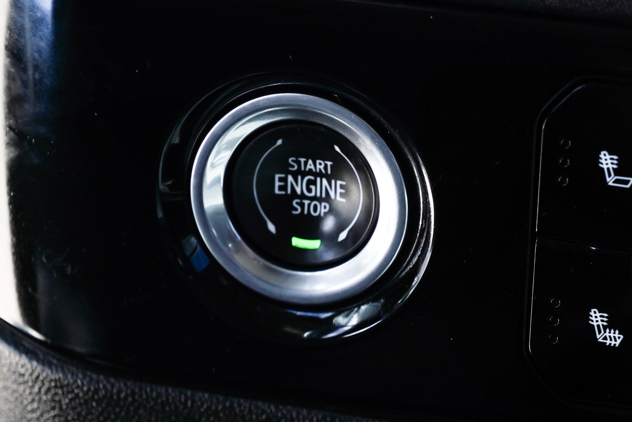 Used 2024 Chevrolet Silverado 1500 RST AWD/4WD image 37