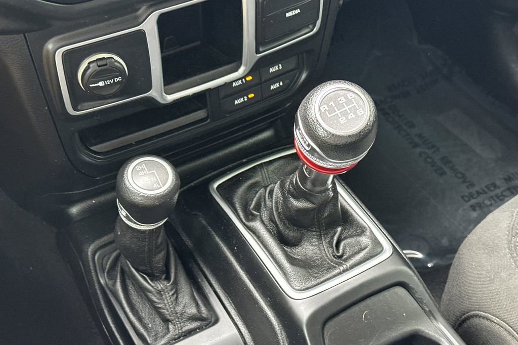 Used 2018 Jeep Wrangler Unlimited Sport AWD/4WD image 21