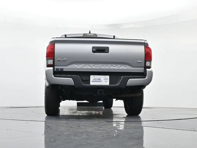 Used 2021 Toyota Tacoma SR AWD/4WD image 39