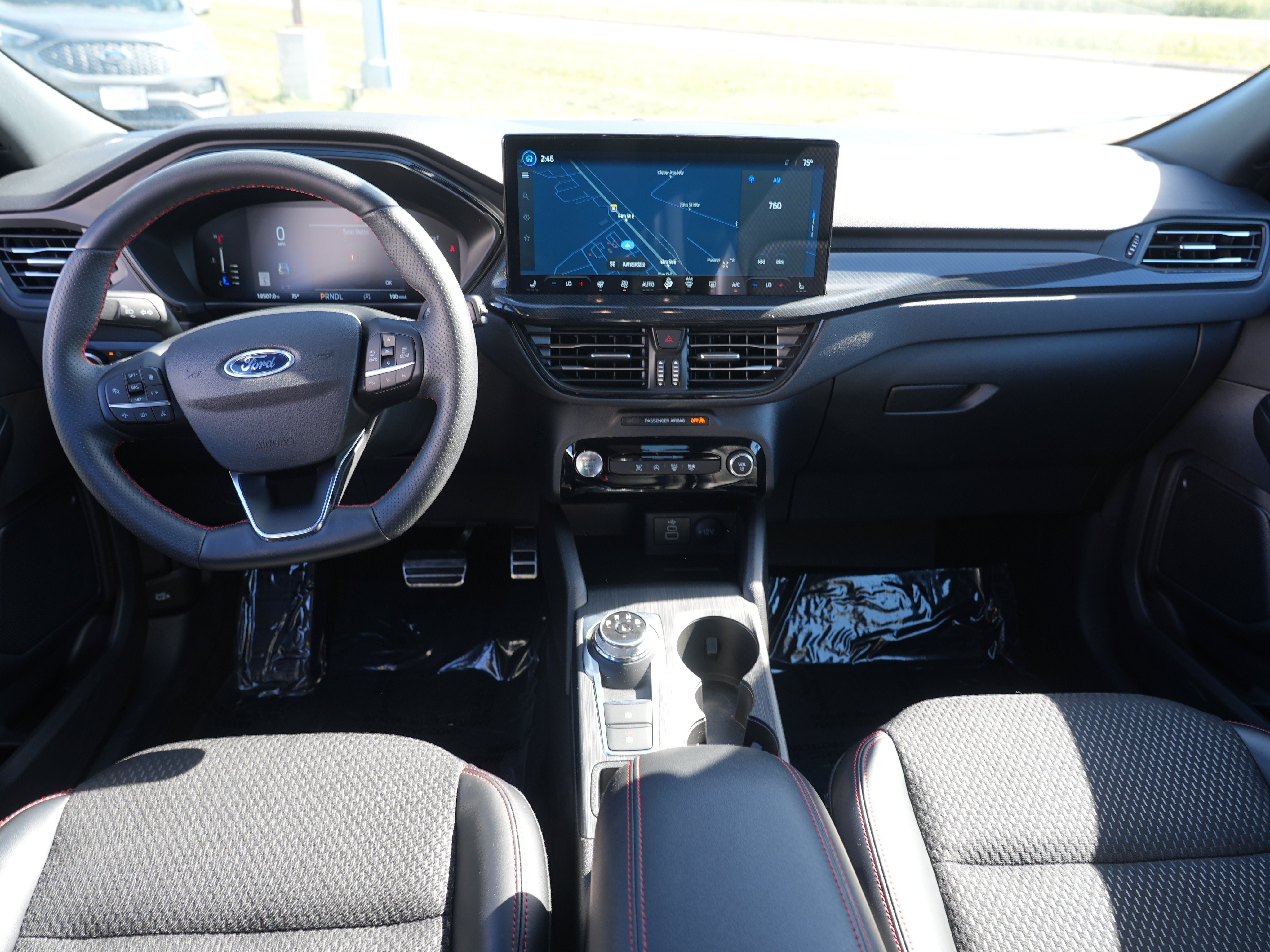 Used 2024 Ford Escape ST-Line w/ Tech Pack #1 AWD/4WD image 27