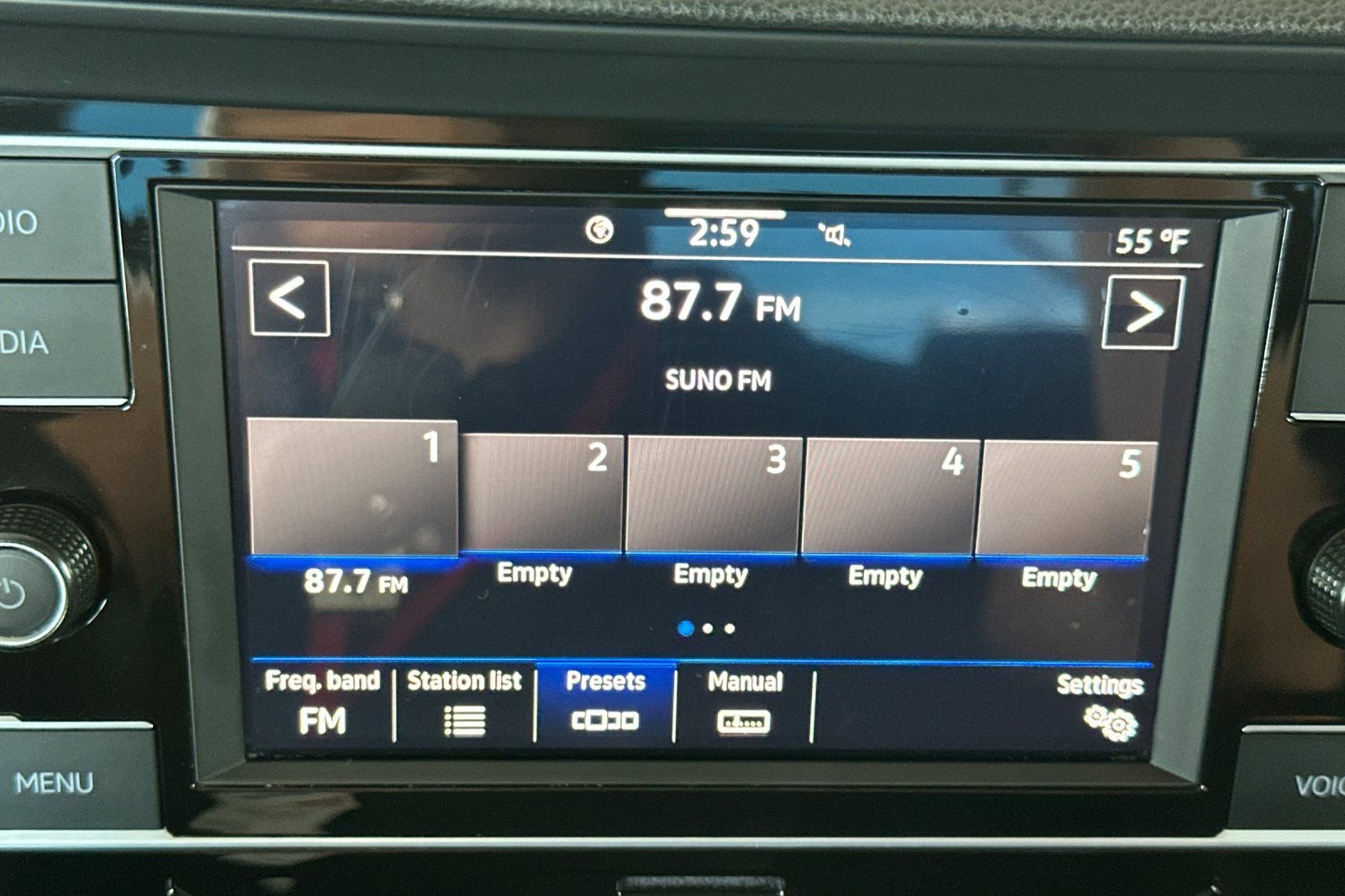 Used 2024 Volkswagen Jetta SE image 19