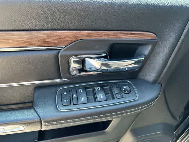 Used 2014 RAM 1500 Laramie w/ Convenience Group AWD/4WD image 9