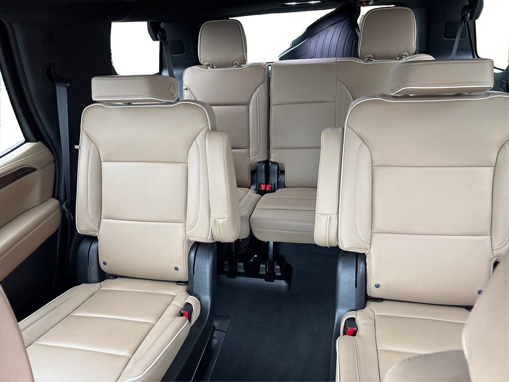 Used 2023 Chevrolet Tahoe Premier w/ Premium Package 2 image 22