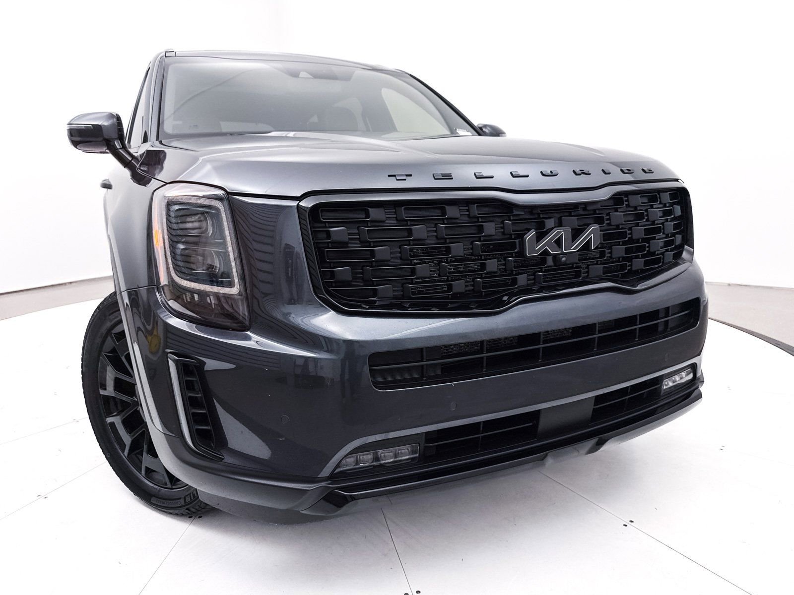 Used 2022 Kia Telluride SX w/ SX Prestige Package image 9