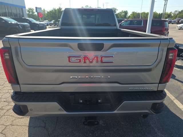 New 2026 GMC Sierra 3500 Denali w/ Technology Package AWD/4WD image 3