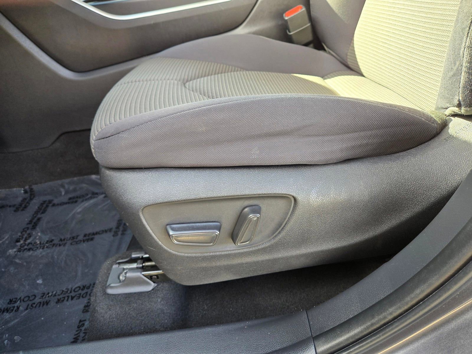 Used 2023 Toyota Highlander L FWD image 13