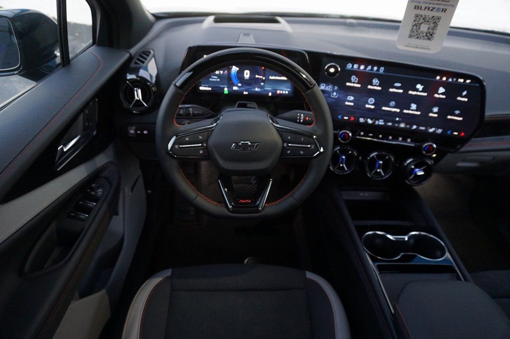 New 2026 Chevrolet Blazer EV SS w/ Performance Package image 12