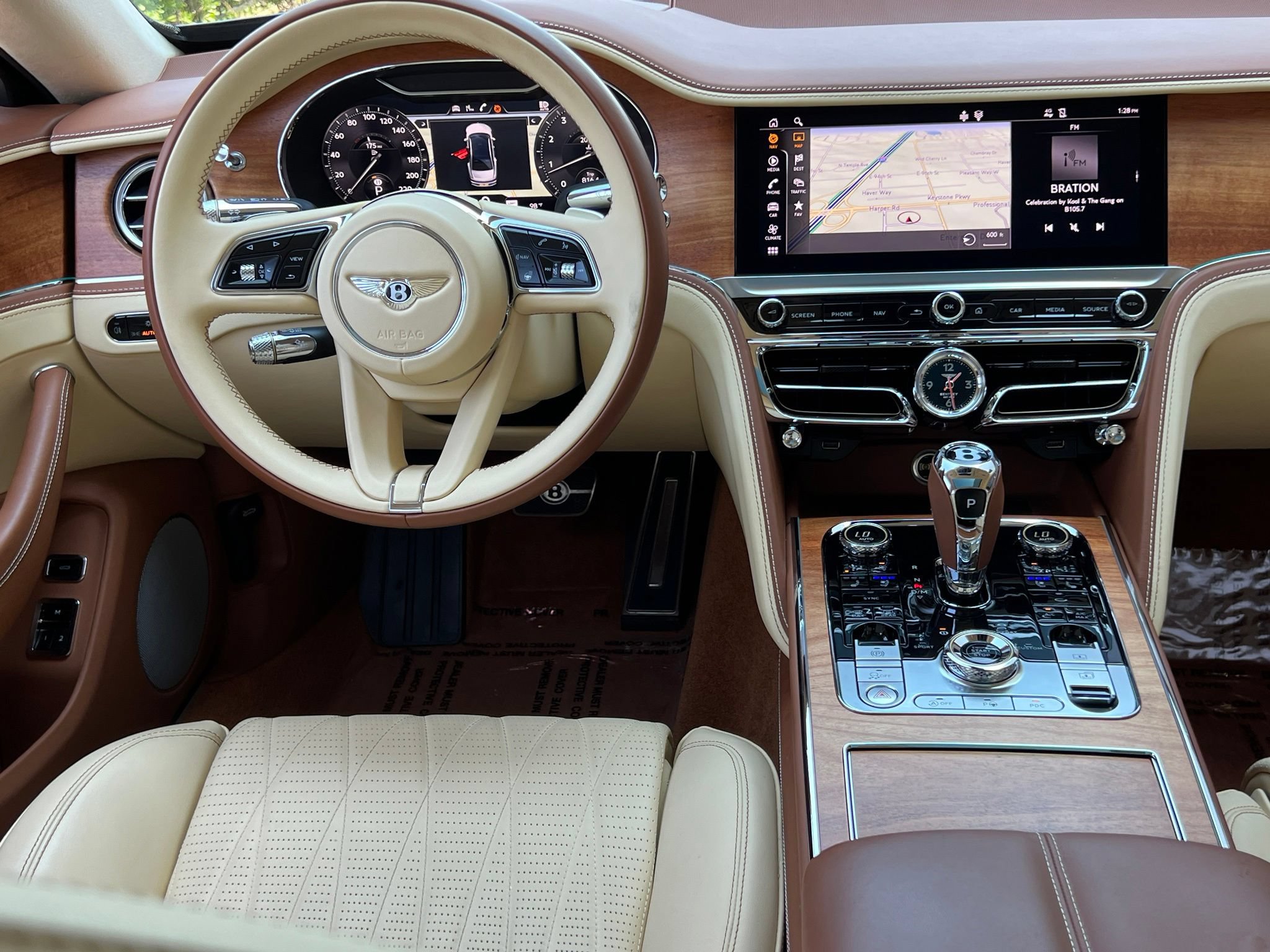 Used 2023 Bentley Flying Spur W12 AWD/4WD image 4