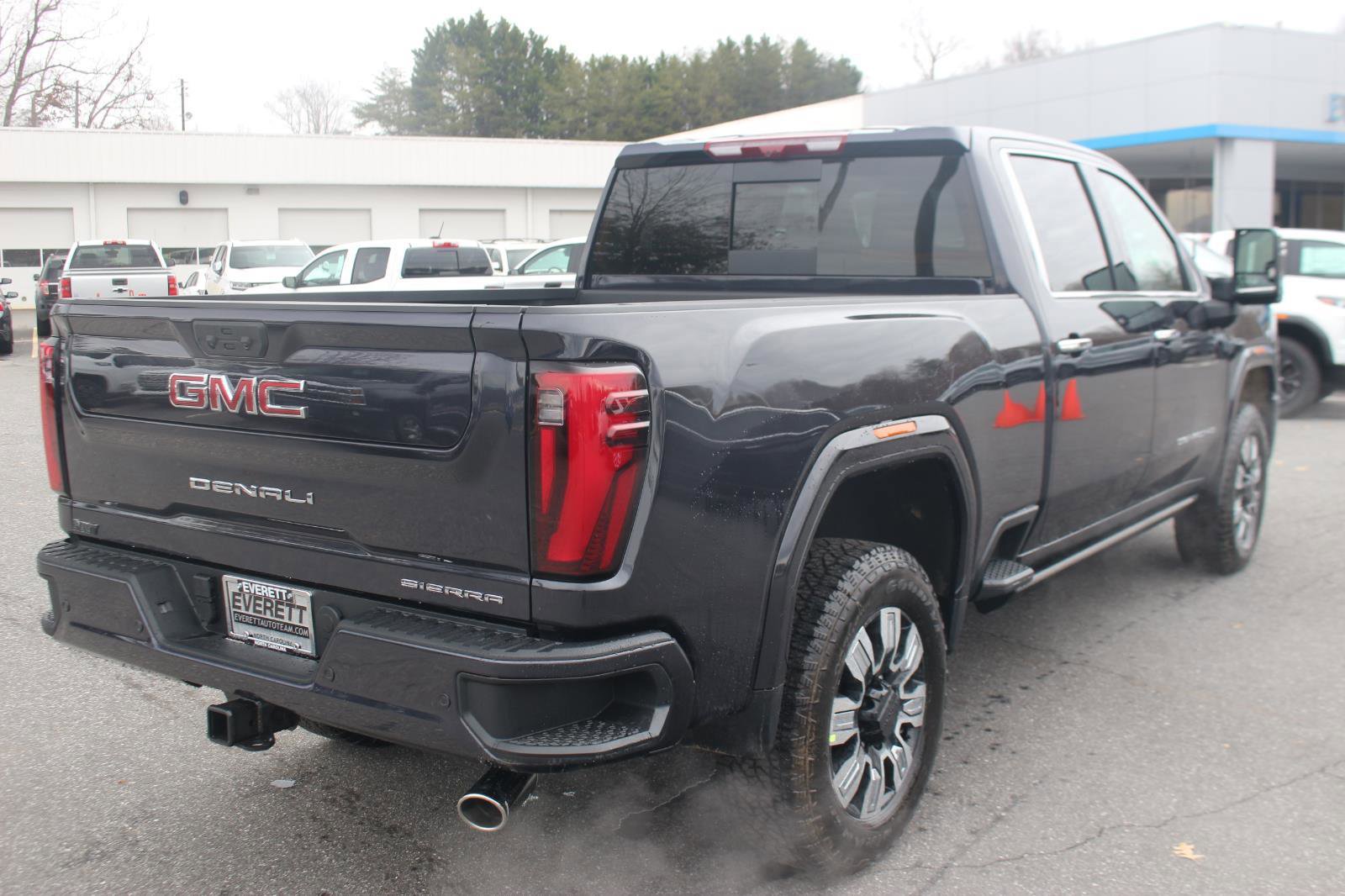 New 2026 GMC Sierra 2500 Denali w/ Denali Reserve Package image 7