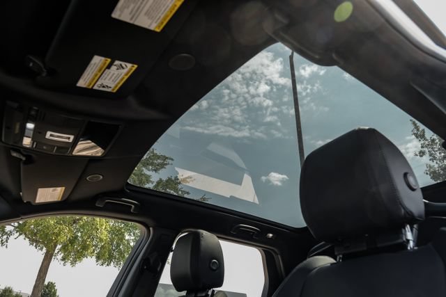 New 2026 Land Rover Discovery Sport Landmark AWD/4WD image 5