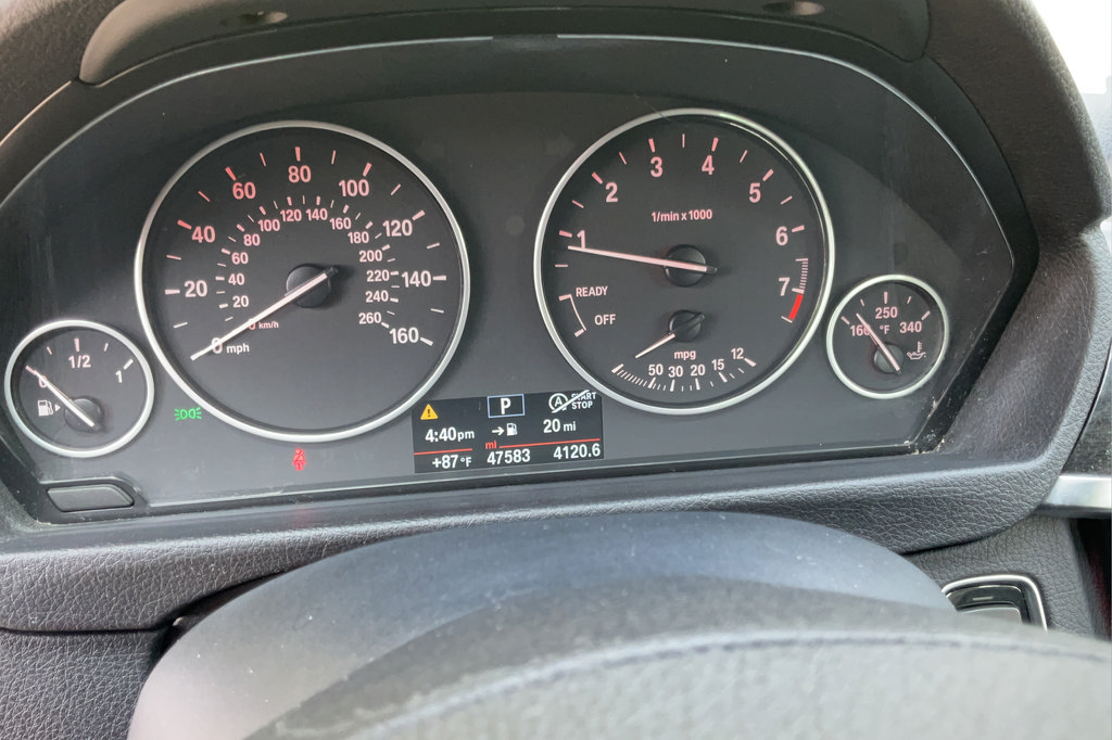 Used 2016 BMW 320i Sedan RWD image 21