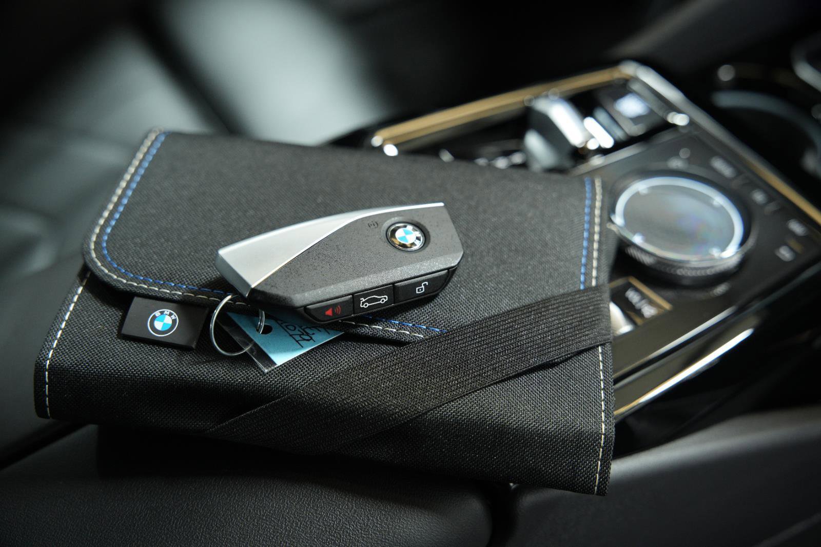 Used 2026 BMW 530i xDrive w/ Premium Package image 45