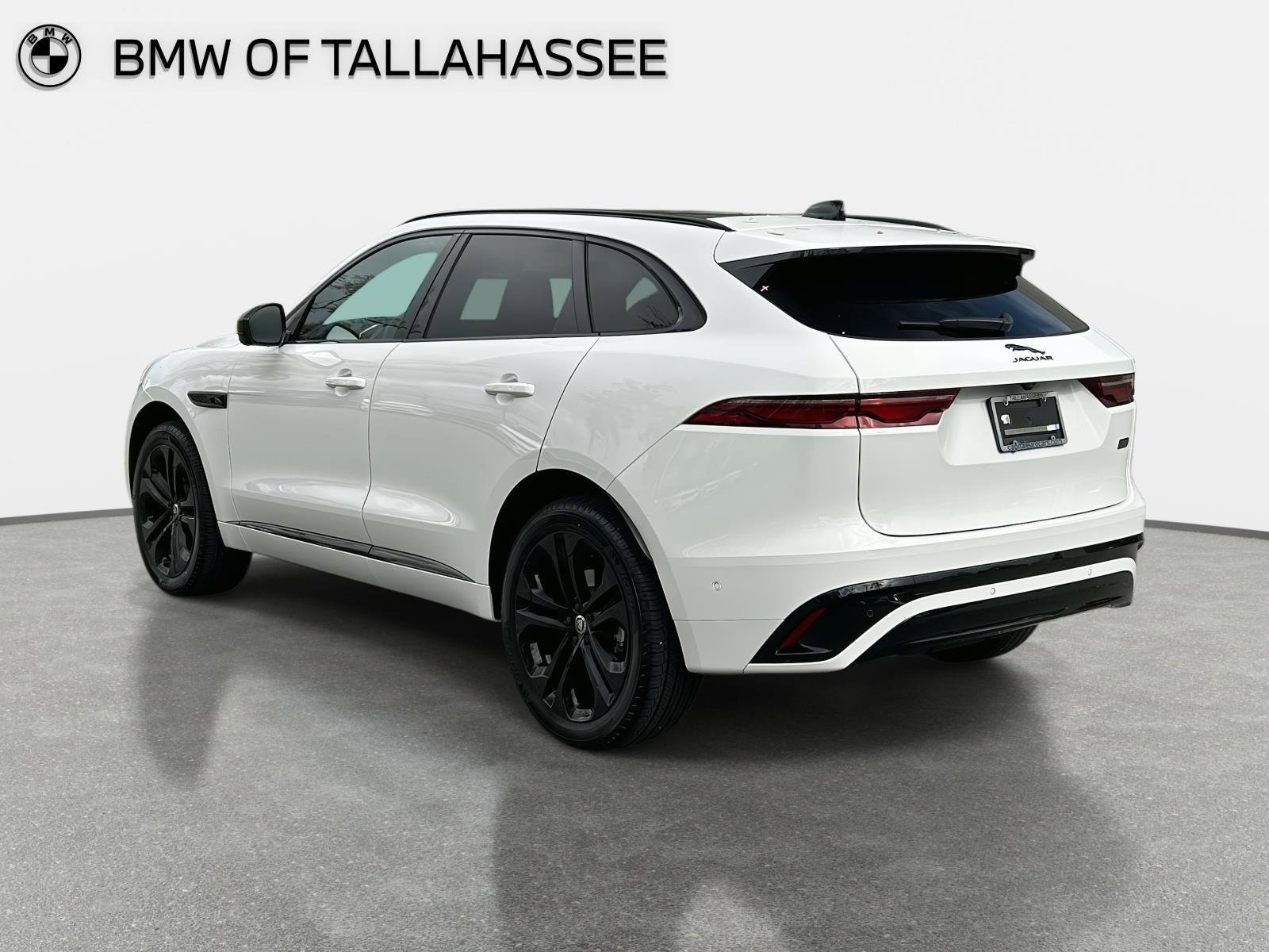 Used 2026 Jaguar F-PACE R-Dynamic S image 7