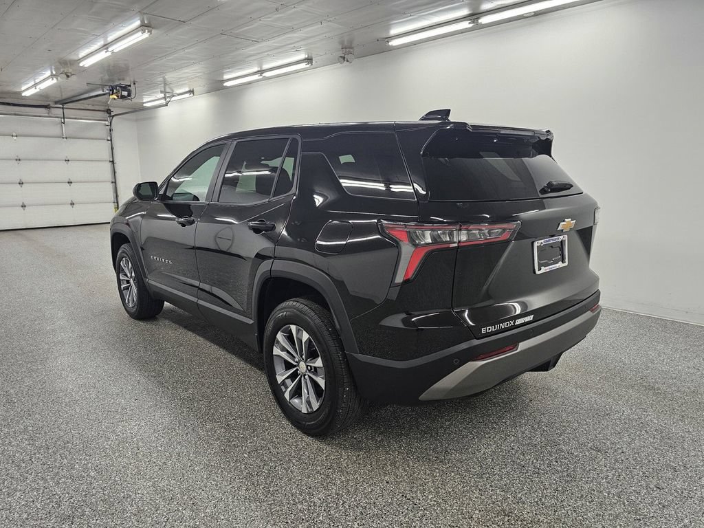 Used 2026 Chevrolet Equinox LT FWD image 6