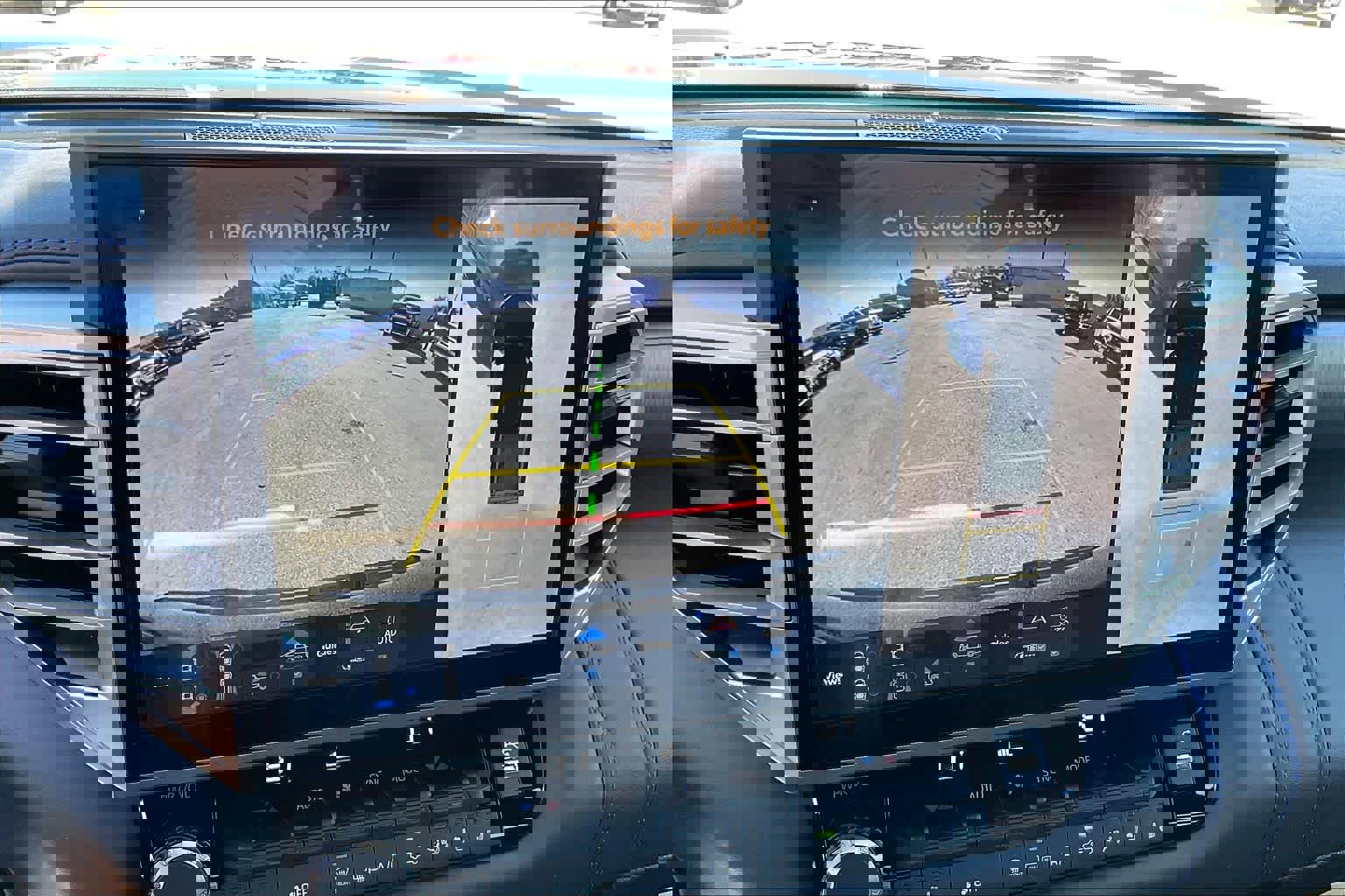 Used 2026 Toyota Tundra Platinum image 26