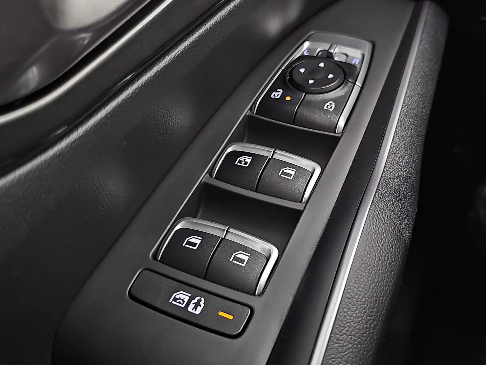 Used 2024 Kia Sorento S FWD image 27