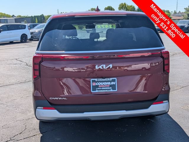 Used 2025 Kia Carnival FWD image 6