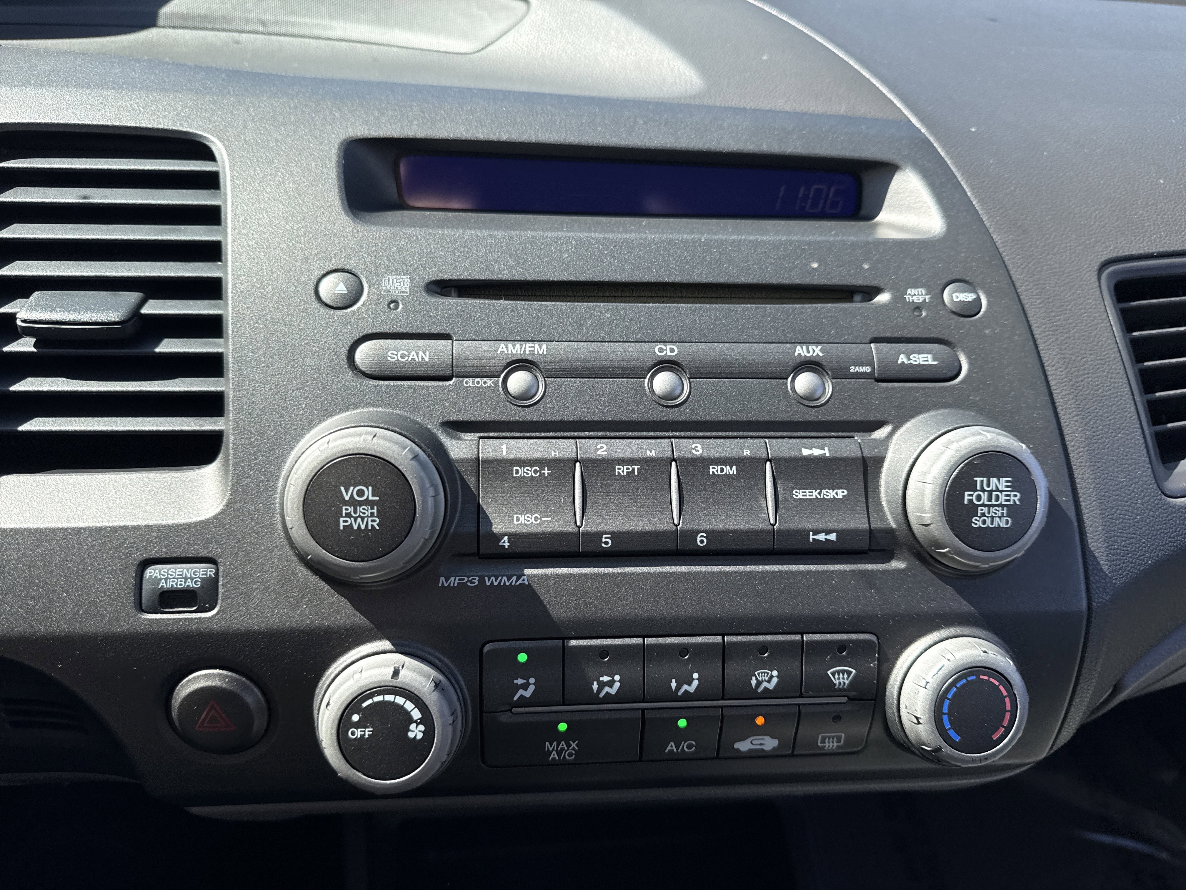 Used 2011 Honda Civic LX image 25